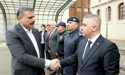 İçişleri Bakanı Çiftçi, Kızılcahamam'da emniyet mensuplarıyla bayramlaştı