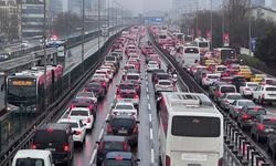 İstanbul'da bayram dönüşü trafik yoğunluğu oluştu