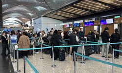 İstanbul'daki havalimanlarında tatil yoğunluğu başladı