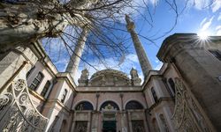 İSTANBUL'UN SELATİN CAMİLERİ - 19. yüzyıl Osmanlı mimarisinin seçkin örneği: Büyük Mecidiye Camisi