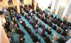 İzmir ve çevre illerde bayram namazı kılındı