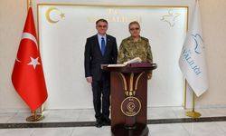 Kara Kuvvetleri Komutanı Orgeneral Tokel, Van Valisi Balcı'yı ziyaret etti
