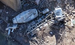 Kastamonu'da köprüden düşen beton mikserinin sürücüsü ağır yaralandı