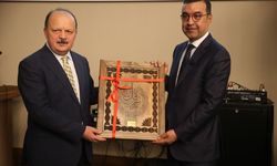 Kastamonu'da sevgi evleri ve yurtlarda kalan öğrenciler huzurevi sakinleri ile iftar yaptı