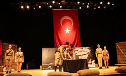 Kayseri'de 'Son Nefes Çanakkale' tiyatro oyunu öğrenciler tarafından sahnelendi