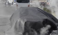 Kayseri'de yanan elektrikli otomobile battaniye yöntemiyle müdahale edildi