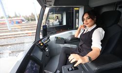 Kayseri'nin kadın vatmanları şehrin ulaşım yükünü omuzluyor