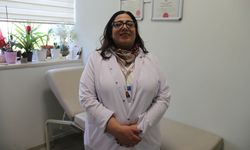 Kıbrıs'ta Türk askerinin çocukken enkazdan çıkardığı doktor, vefa borcunu hastalara bakarak ödüyor