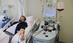 Kök hücre bağışçısı akademisyen, nakil bekleyen hastaya umut oldu