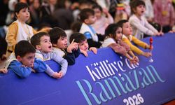 'Külliye'de Ramazan' etkinlikleri kapsamında 'Akıllı Tavşan Momo Müzikali' sahnelendi