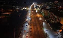 Manisa'da bayram tatilinin ikinci gününde trafik yoğunluğu yaşanıyor