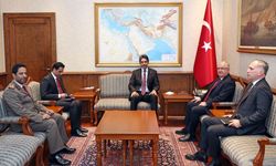 Milli Savunma Bakanı Güler, Katar'ın Ankara Büyükelçisi Al-Henzab'ı kabul etti
