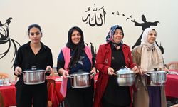 Osmaniye'de ev hanımları, öğrencilere, yetim ve öksüz çocuklara imece usulü iftar veriyor