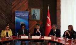 Paris'te Türkiye ve NATO ilişkilerini konu alan yuvarlak masa toplantısı düzenlendi