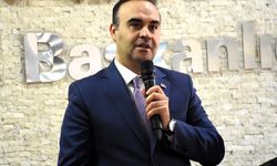 Sanayi ve Teknoloji Bakanı Kacır, Aksaray'da AK Parti İl Başkanlığı ziyaretinde konuştu: