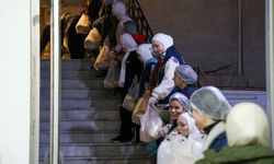 Suriye'de kiliselerden camilere sahur yardımı yapılıyor