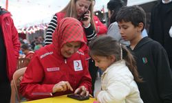 Türk Kızılay Genel Başkanı Yılmaz, Hatay'da depremzedelerle iftar yaptı