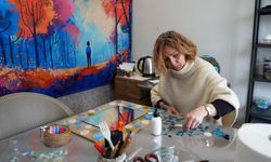 ÜRETİMLE GÜÇLENEN KADINLAR - Mozaikle işlediği dekoratif ürünleri küresel pazar yeriyle dünyaya ulaştırmaya hazırlanıyor