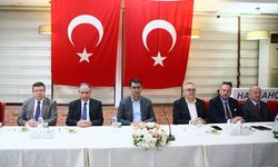 Uşak Valisi Kartal, il protokolüyle bayramlaştı