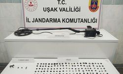 Uşak'ta bir evde 161 sikke ele geçirildi