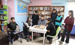 Van'da özel gereksinimli çocuklar için satranç turnuvası düzenlendi