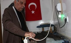 Yarım asırlık terzilik mesleğini huzurevinde sürdürüyor