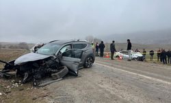 Yozgat'ta iki otomobilin çarpışması sonucu 1 kişi öldü, 5 kişi yaralandı