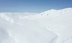 Ağrı'daki dağların karla kaplı dorukları görsel şölen sunuyor