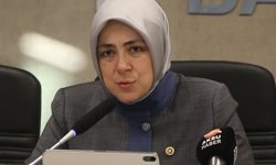 AK Parti Kadın Kolları Başkanı Ercan, Kahramanmaraş'ta temaslarda bulundu