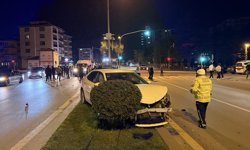 Ankara'da iki ayrı trafik kazasında 4 kişi yaralandı