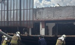 Ankara'da yıkım çalışması yapılan dört katlı binanın platformu çöktü