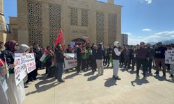 Antalya'da İsrail'in Filistinli esirlere yönelik 'idam yasası' protesto edildi