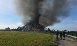 Antalya'da patates cipsi üretim tesisinde çıkan yangın söndürüldü