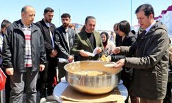 Ardahan Üniversitesi'nde 'şehitlere saygı yürüyüşü' düzenlendi