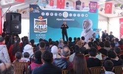 Astronot Alper Gezeravcı, Çankırı'da kitapseverlerle buluştu