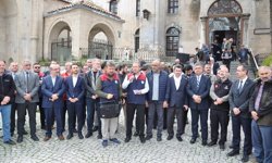 Bilecik'te ve Kütahya'da Kahramanmaraş'taki okul saldırısında ölenler için gıyabi cenaze namazı kılındı