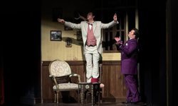 Bursa'da 'Yalancının Mumu' oyunu sahnelendi
