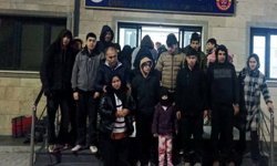 Çanakkale'de göçmen kaçakçılığı iddiasıyla yakalanan 2 zanlı tutuklandı