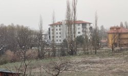 Çankırı'nın yüksek kesimlerine nisan ayında kar yağdı