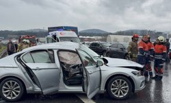 Çekmeköy'de trafik kazasında 4 kişi yaralandı