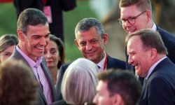 CHP Genel Başkanı Özel, İspanya'da GPM liderler resepsiyonuna katıldı