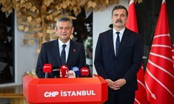CHP Genel Başkanı Özel, İstanbul'da TİP ve EMEP Genel Başkanlarıyla görüştü: