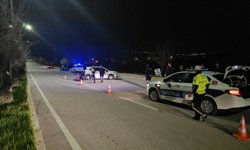 Çorum'da otomobille çarpışan motosikletin sürücüsü yaralandı