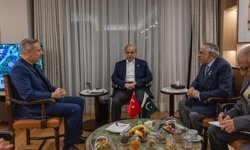 Dışişleri Bakanı Fidan, Pakistan Başbakanı Şerif ile Antalya'da görüştü