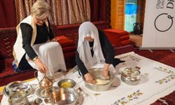 Diyarbakır'da kadınlar 'şehriye kesme' geleneğini canlandırdı