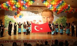 Doğa Koleji 23 Nisan coşkusunu tüm kampüslerinde aynı anda yaşadı