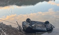 Elazığ'da baraj gölüne düşen otomobilin sürücüsü yaralandı