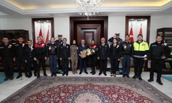 Emniyet Genel Müdürü Demirtaş, Polis Haftası kapsamında personelle bir araya geldi