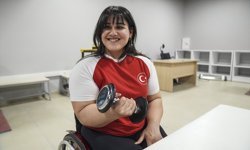 Engelleri 'bileğiyle' deviren kadın sporcu dünyanın zirvesini hedefliyor