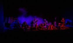 Erzurum'da koruma altındaki çocuklar 'Son Nefes: 57. Alay' adlı tiyatro oyununu sahneledi